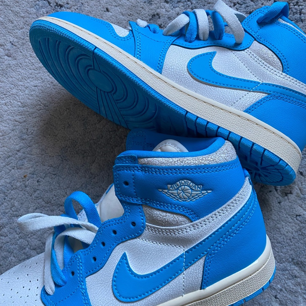 Boys Blue and White High-Top Sneakers - Picture 3 of 6